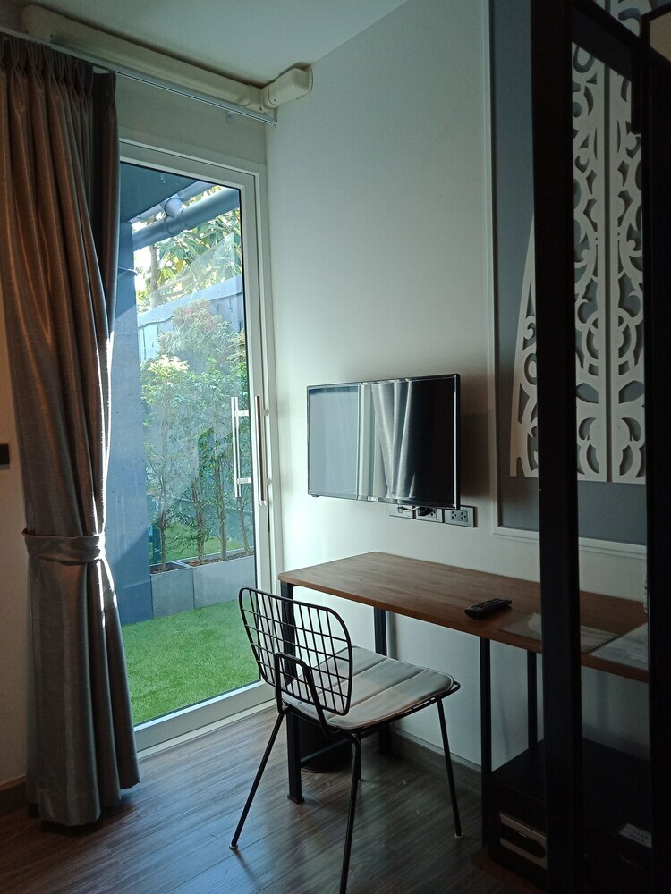 Hostal Lana Beds And Spaces - Hostel