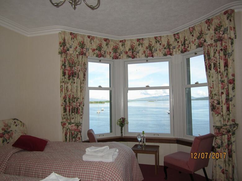 Hotel Ronebhal Guest House