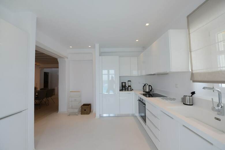 Villa Zircon