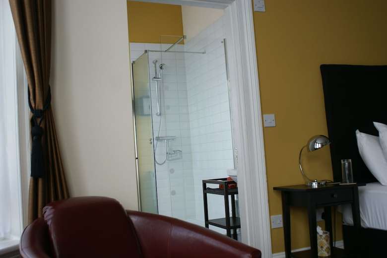 Bed & Breakfast 10 To 12 Folkestone