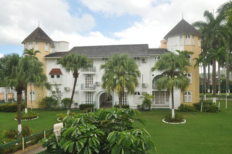 Aparthotel Palm View Apartment At Sandcastles