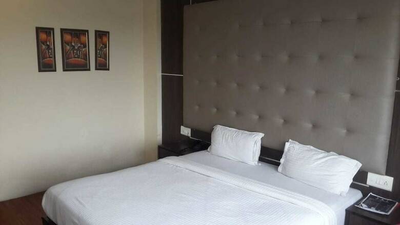 Hotel Grand Harshal
