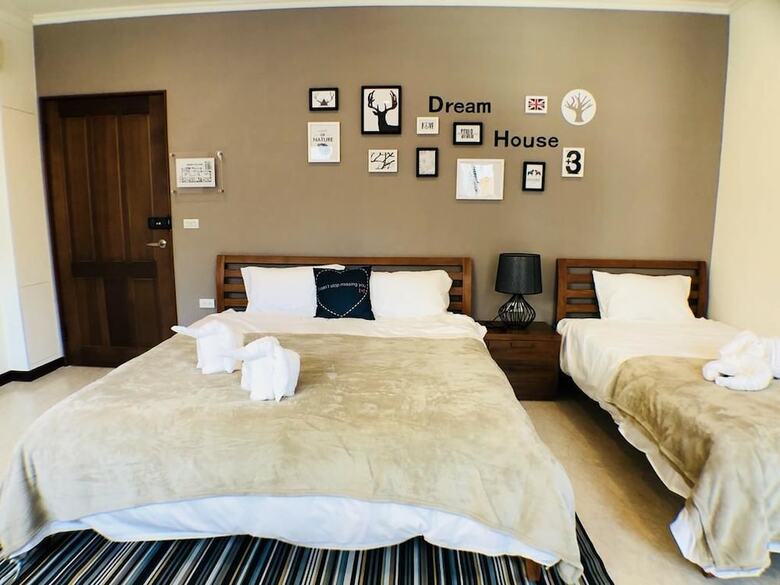 Hotel Unice Home