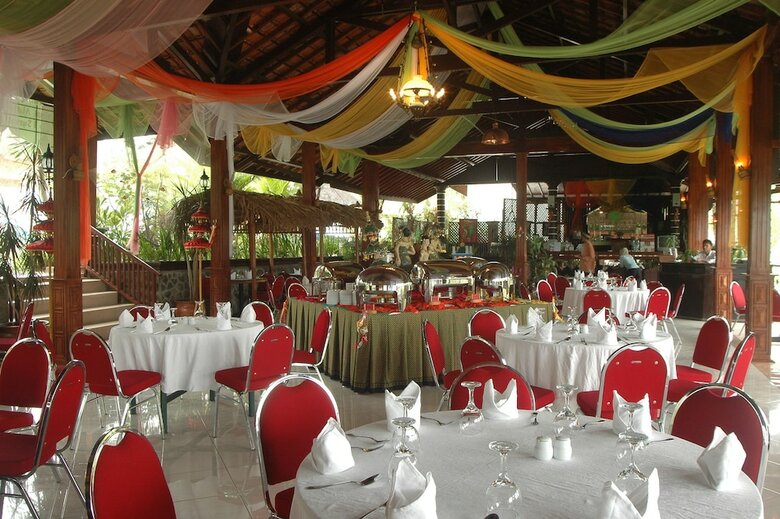 Hotel Swaloh Hill Resort