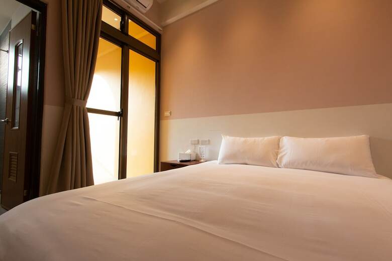 Bed & Breakfast Love Inn