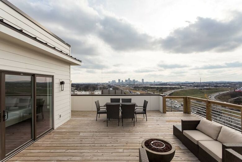 Three Glorious Modern Homes W/ Rooftop Views