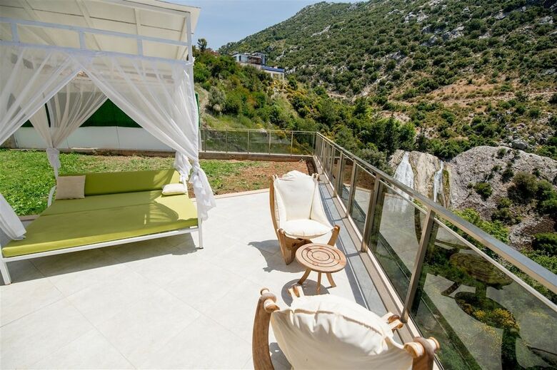 Villa Infinity Wild