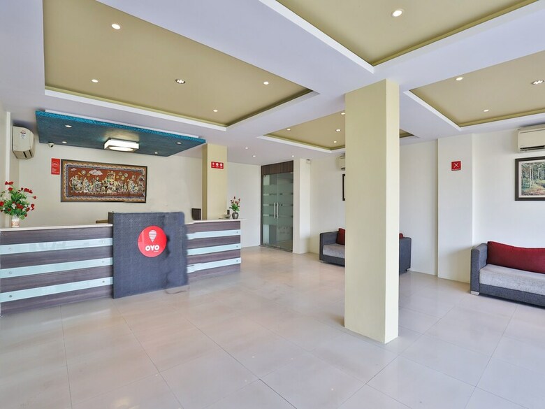 Apartamentos Oyo 11718 Hotel Shivarth