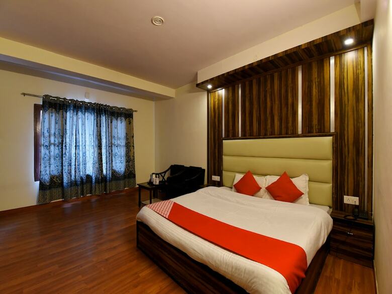 Hotel Oyo 15216 North Villa