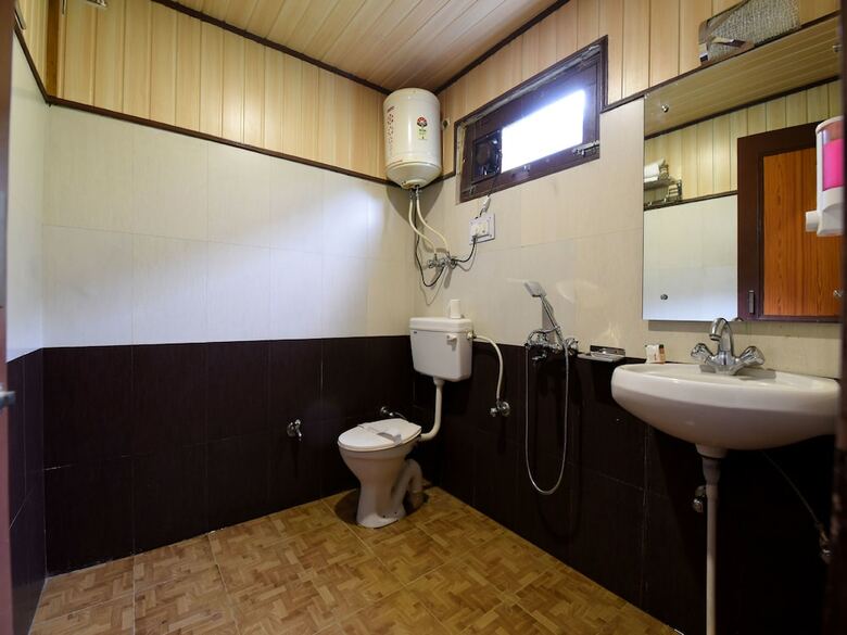 Hotel Oyo 15216 North Villa