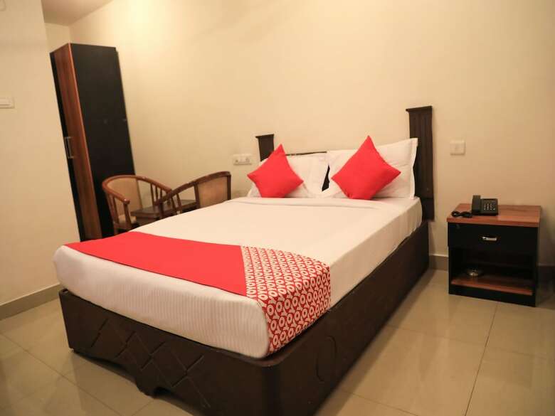 Hotel Oyo 11310 Sri Supraja Pride