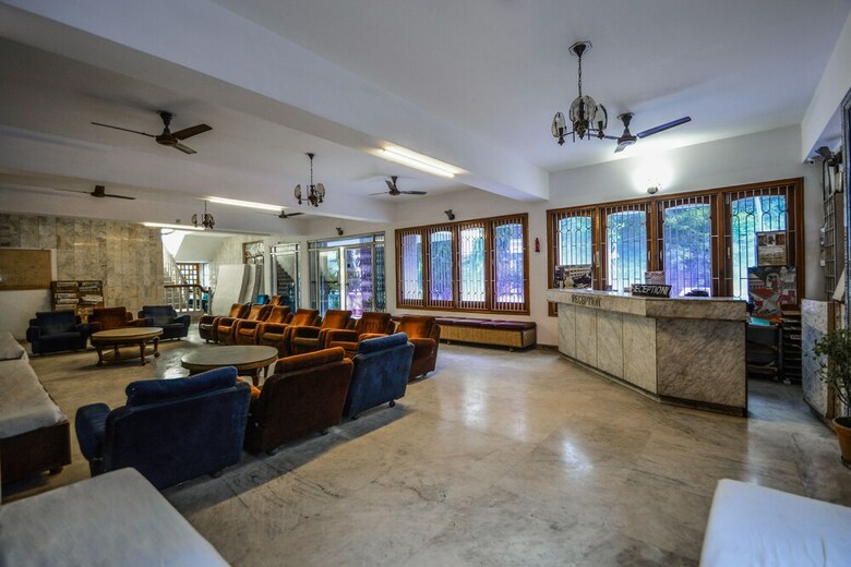 Oyo 14814 Hotel Vinayak