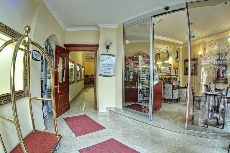 Planeta Inn Hotel