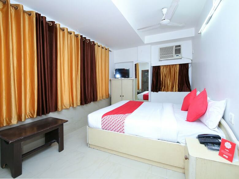 Oyo 14465 Hotel Cozy Residency