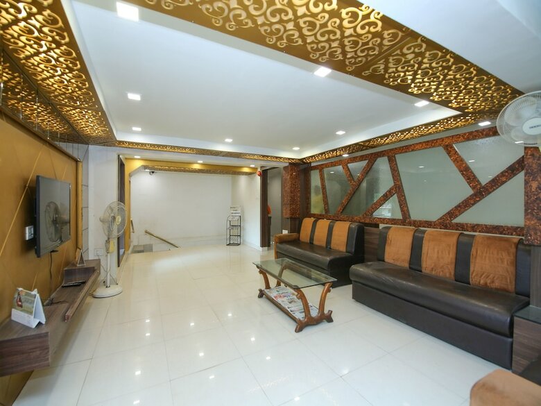 Oyo 14465 Hotel Cozy Residency