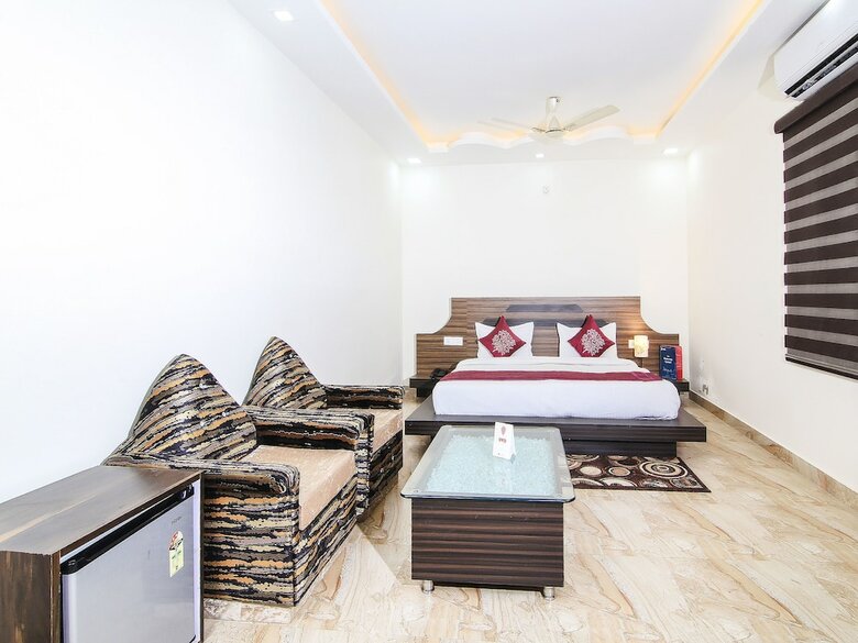 Hotel Oyo 15422 Shiva Inn