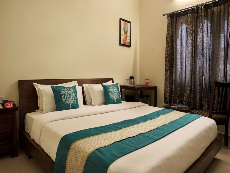 Hotel Oyo 2393 Vanraj Palace