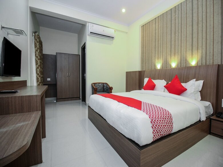 Oyo 15218 Hotel Rasha Niwas