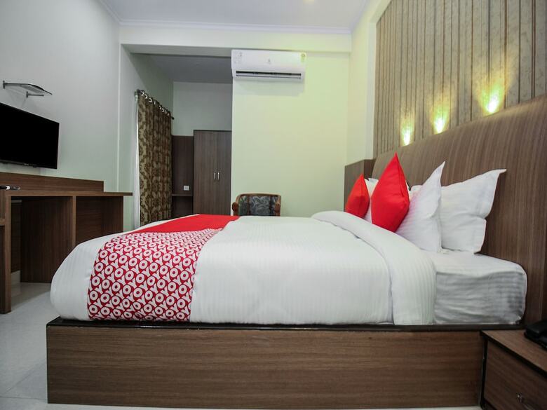 Oyo 15218 Hotel Rasha Niwas