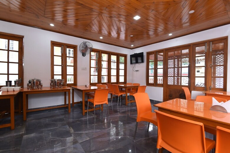 Hotel Oyo 16009 Rock Villa