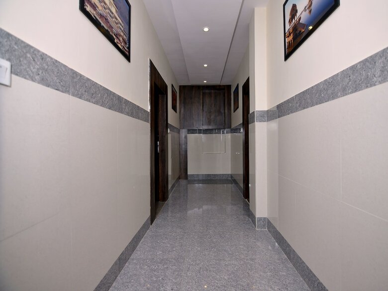 Hotel Oyo 16577 Raj Shree Guest House
