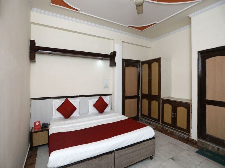 Oyo 12671 Hotel Prithvi Palace