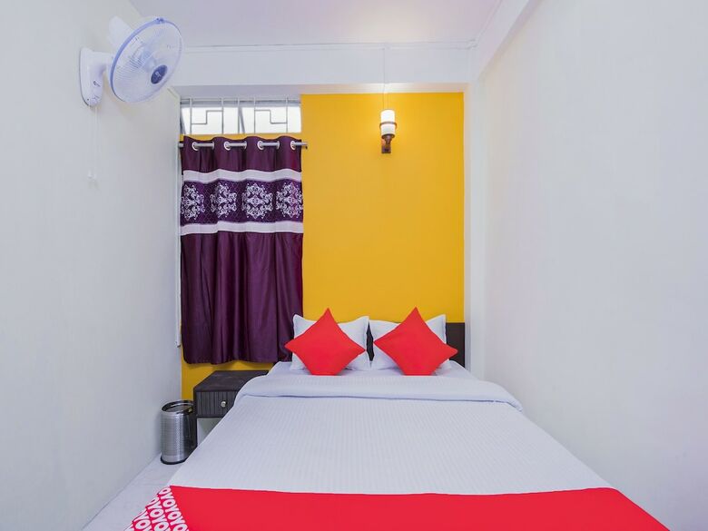 Hotel Oyo 16152 Home Away Home