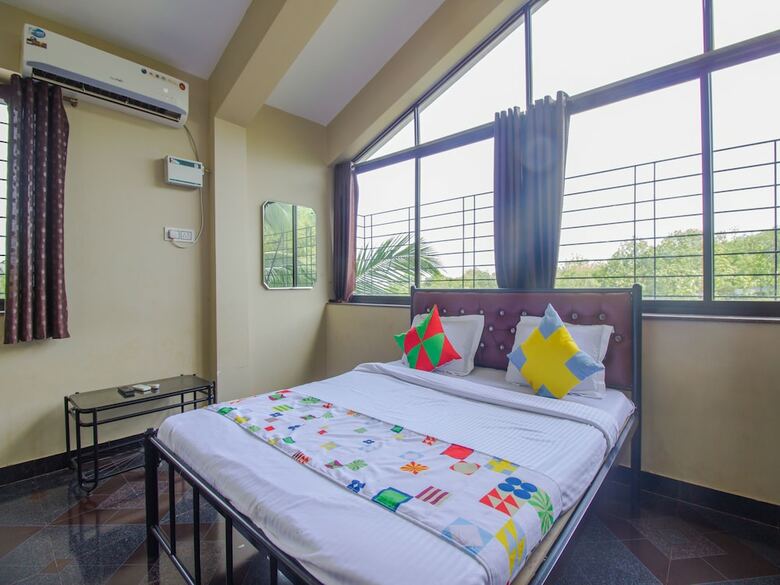 Hotel Oyo 16412 Home Cozy Studio Parra