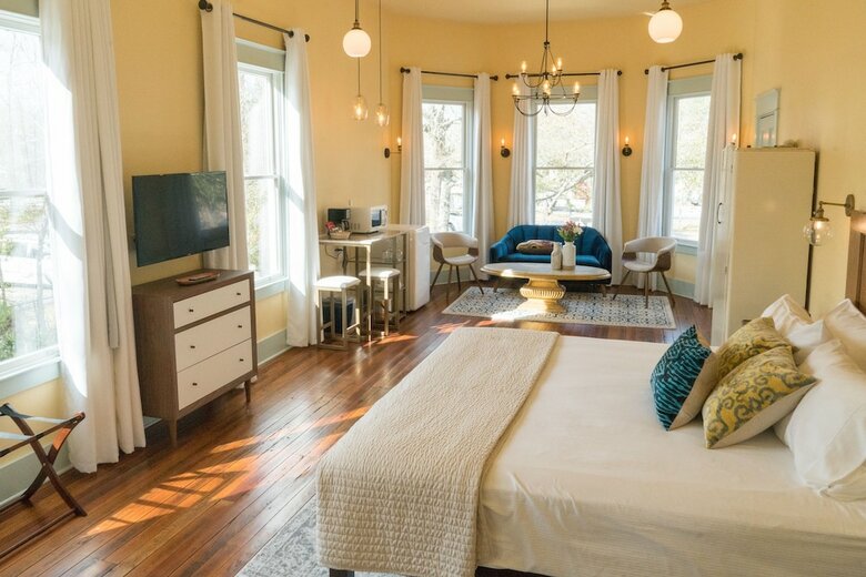 Abita Springs Hotel