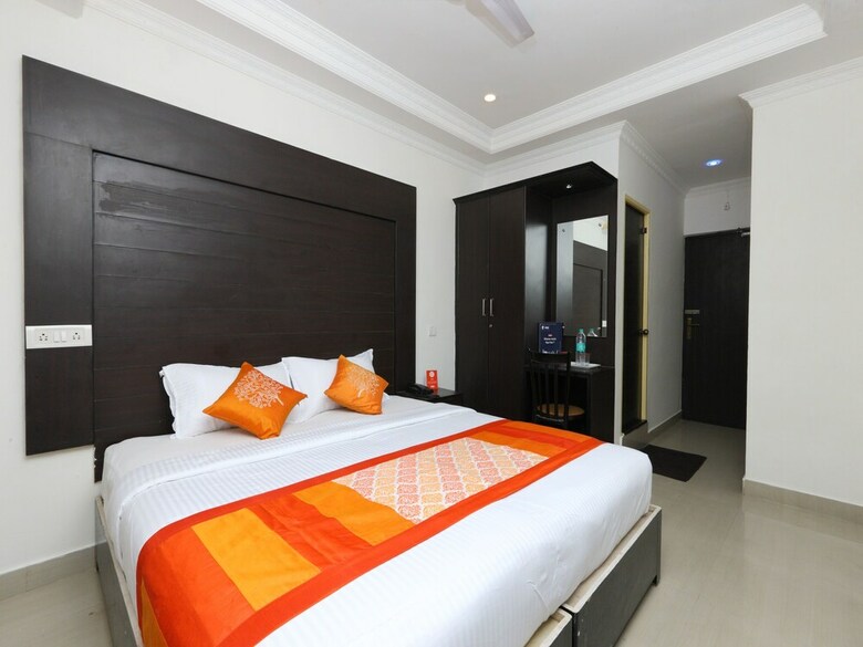 Hotel Oyo 15507 Sunshine Highway Inn