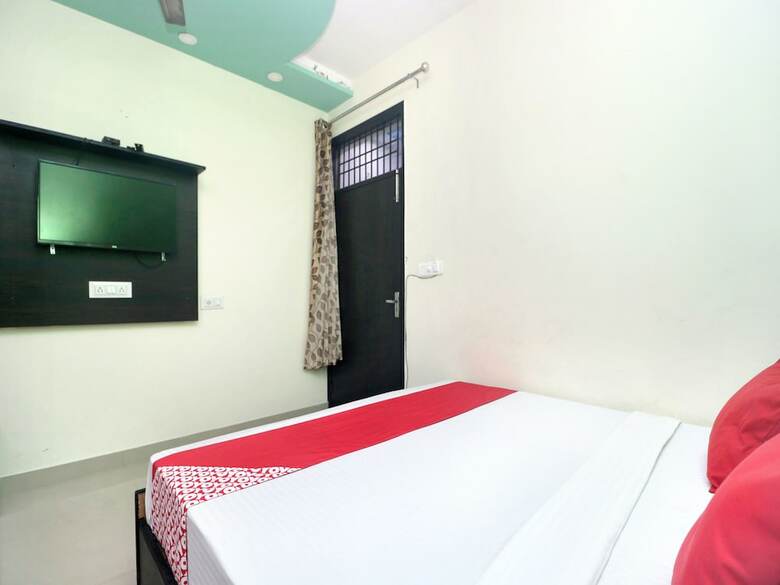 Oyo 16700 Home Exotic 2 Bhk Dream View Khanyara Road