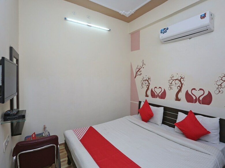 Oyo 16437 Hotel Alwar Inn
