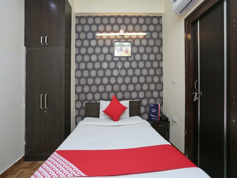 Oyo 16437 Hotel Alwar Inn