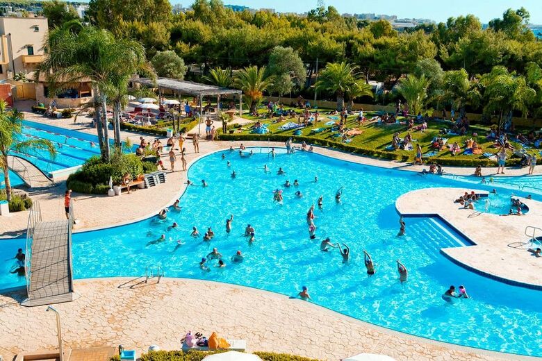 Happy Camp In Camping La Masseria
