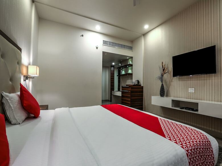 Apartamentos Hotel Hotel Suprabha
