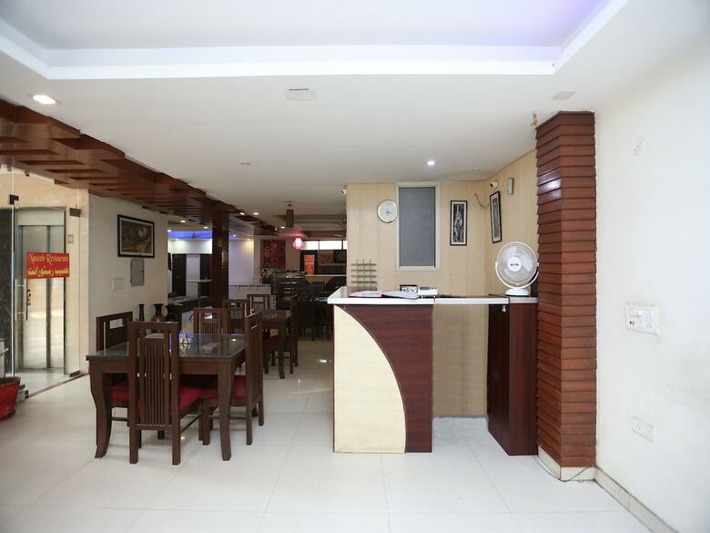 Hotel Oyo 14279 Bed Inn