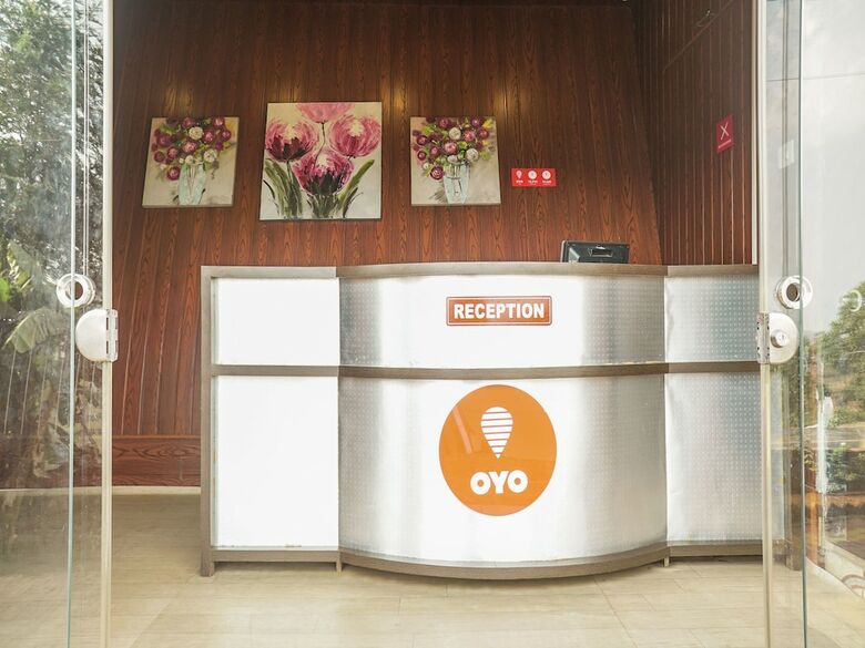 Oyo 12529 Hotel Sunrise Regency