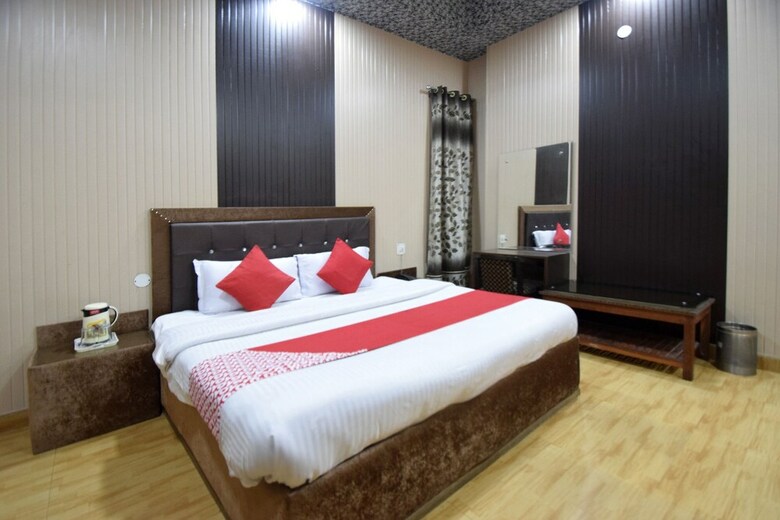 Apartamentos Oyo 13326 Gupta Palace