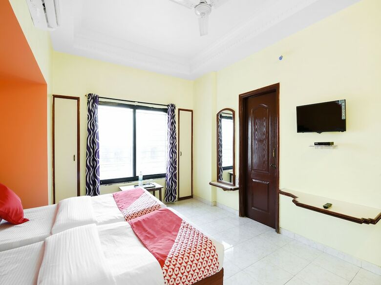 Oyo 13926 Hotel Kala Laxmi