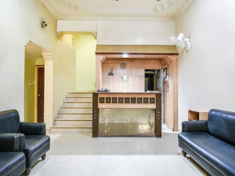 Oyo 13926 Hotel Kala Laxmi