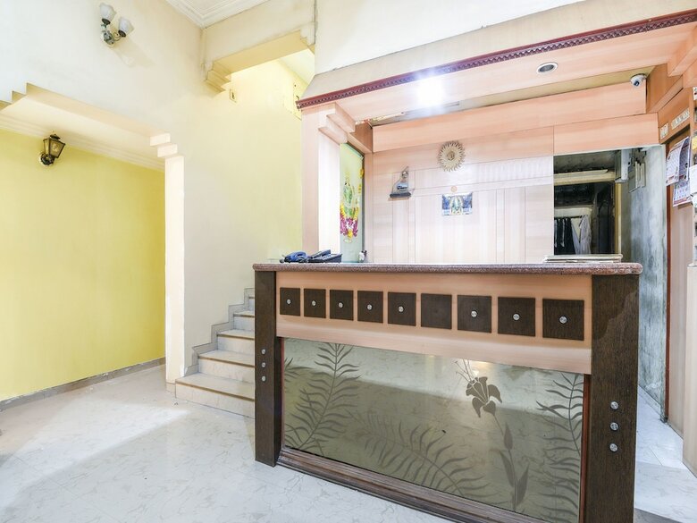 Oyo 13926 Hotel Kala Laxmi