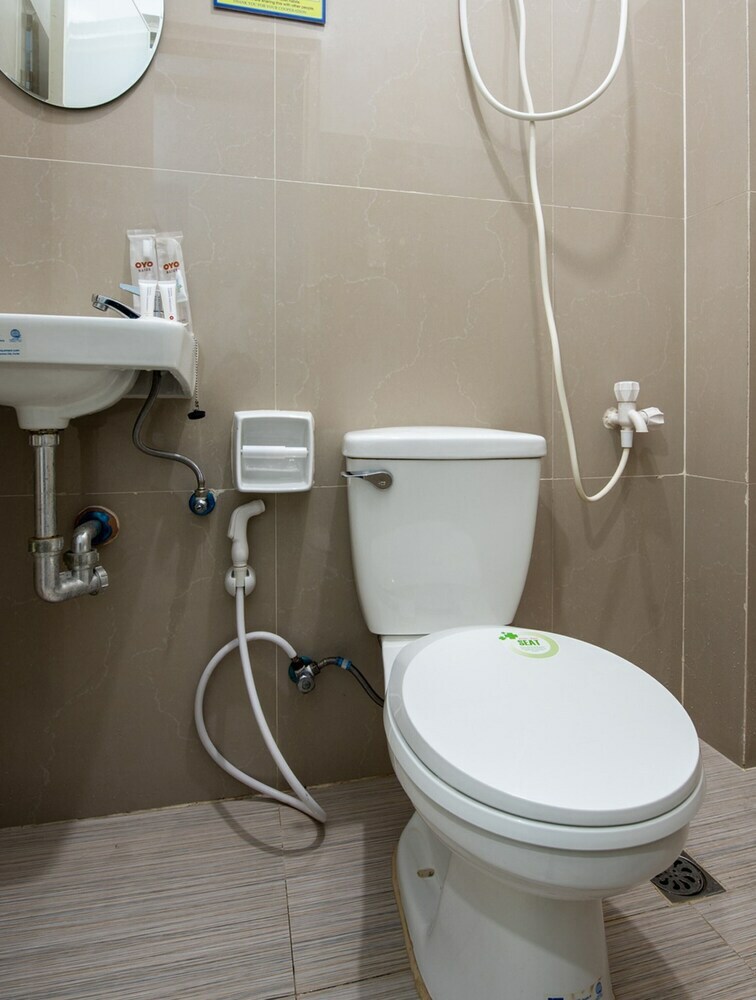Hotel Oyo 501 Yuj Inn Pasay