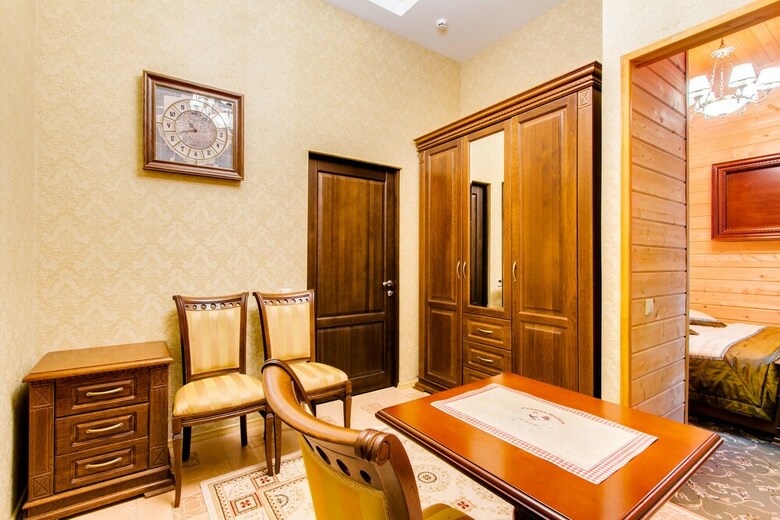 Hotel Zima-leto