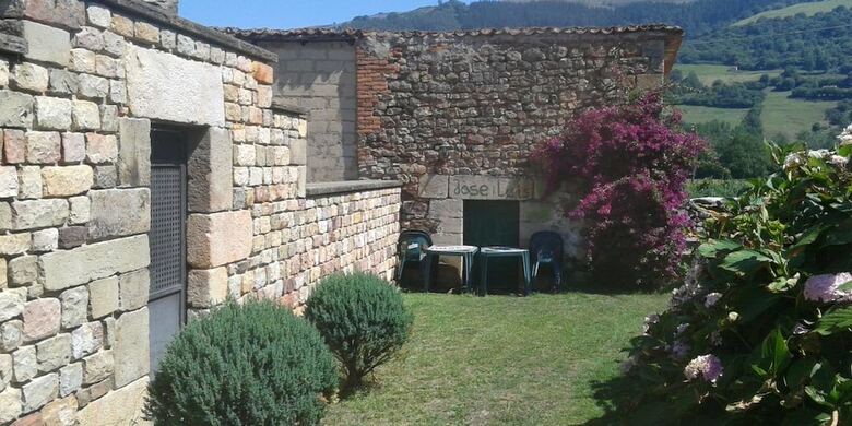 Casa La Abuela De Alceda
