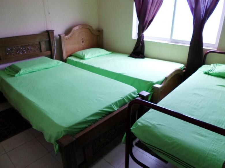 Hostal P&h Native Lodging