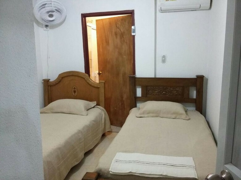 Hostal P&h Native Lodging