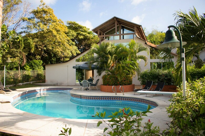 Summer Dream Hotel