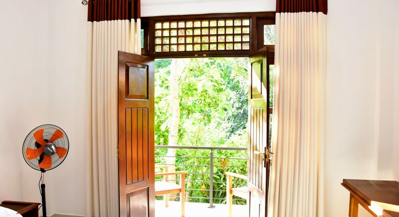 Hotel Nine Arch Holiday Resort
