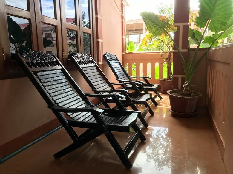 Hostal Golden Ganesha Villa