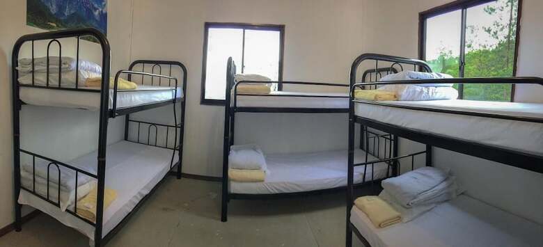 Hostal Happy Garden Resort - Hostel